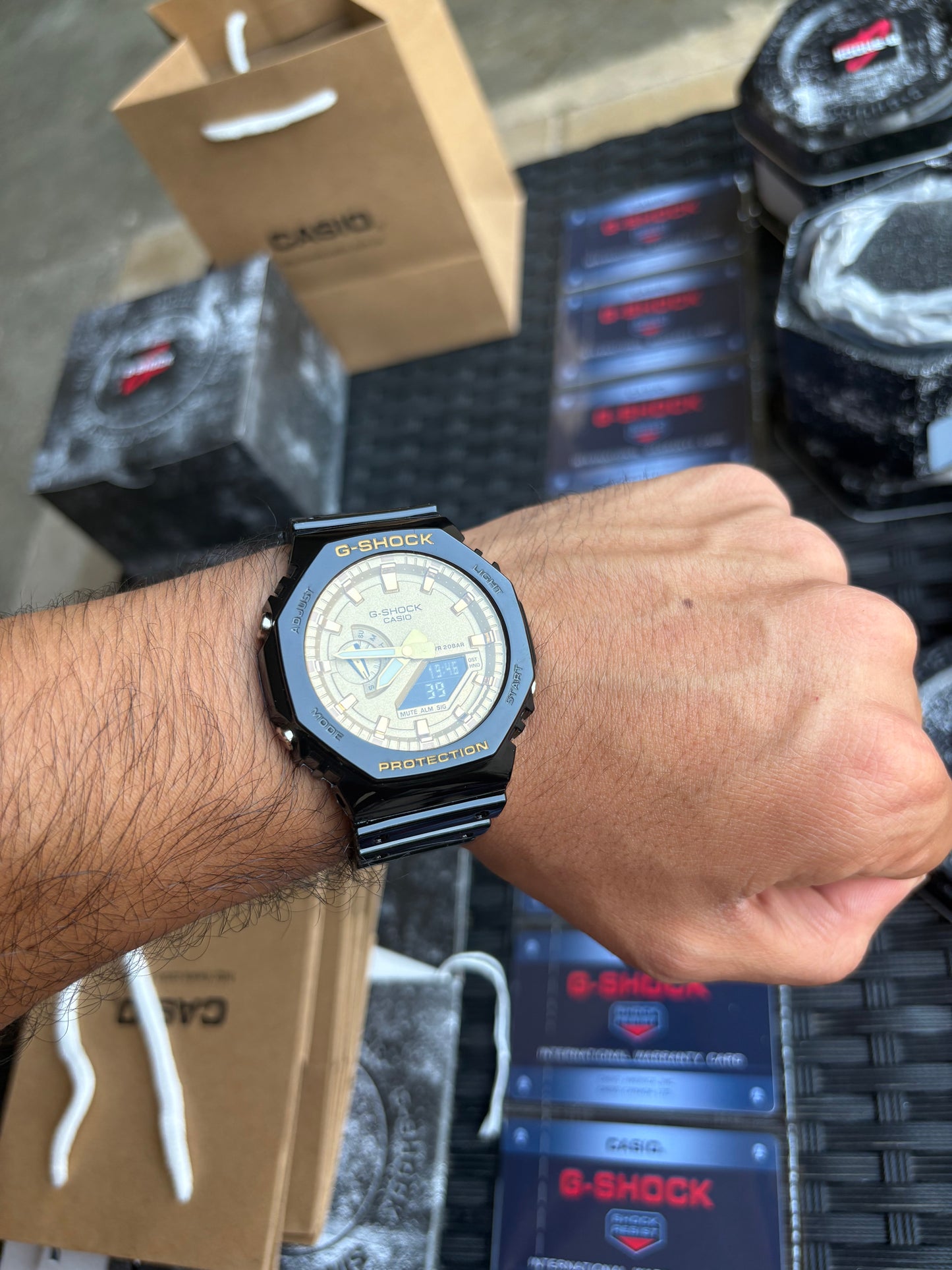 G-Shock Noir Or