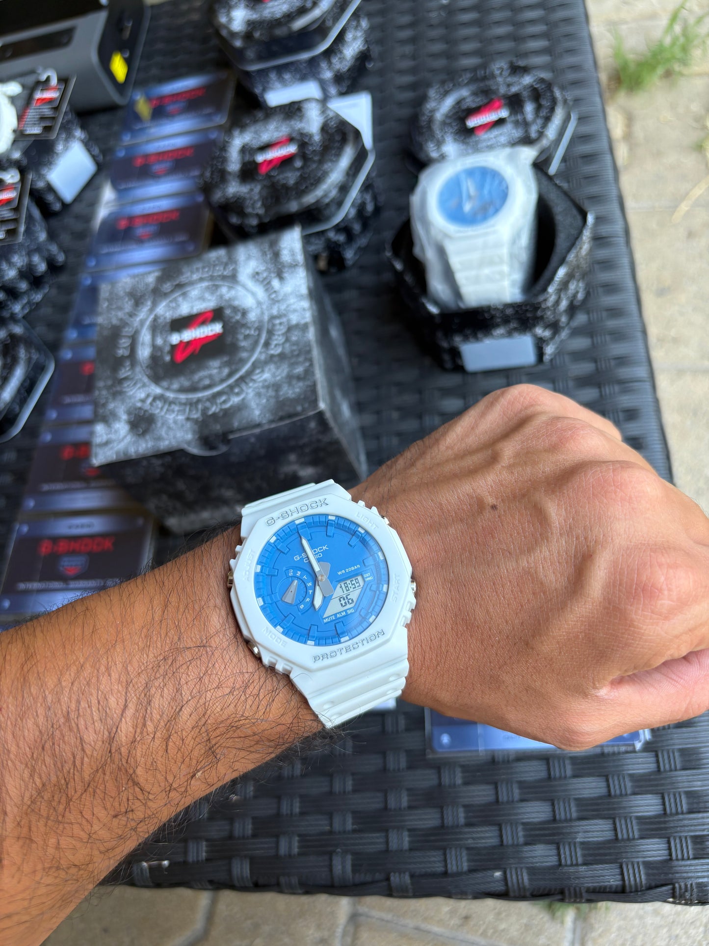 G-Shock blanche & bleu