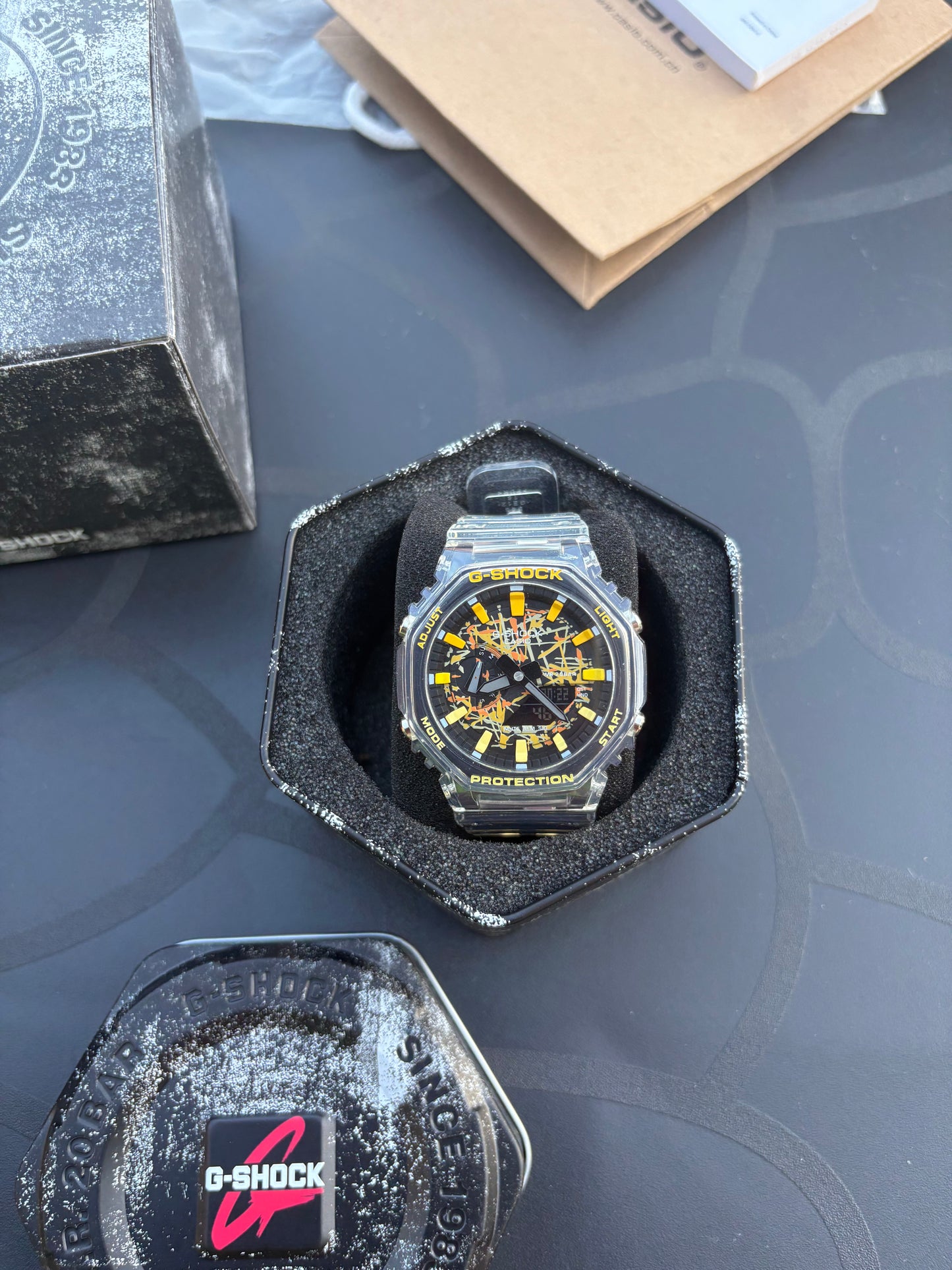 Montre G-SHOCK Éclipse – Édition Spéciale Transparente & Jaune (Étanche 200m)